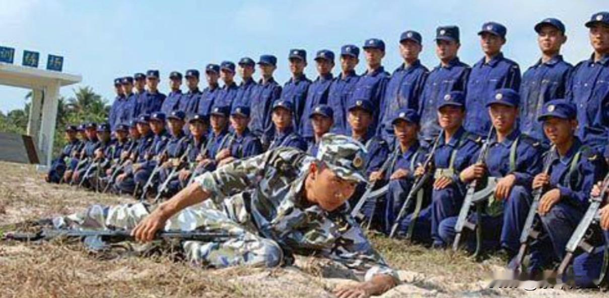 不得不说，解放军部队在作训服方面，发展和进步，非常快。
当年，解放军使用的87式