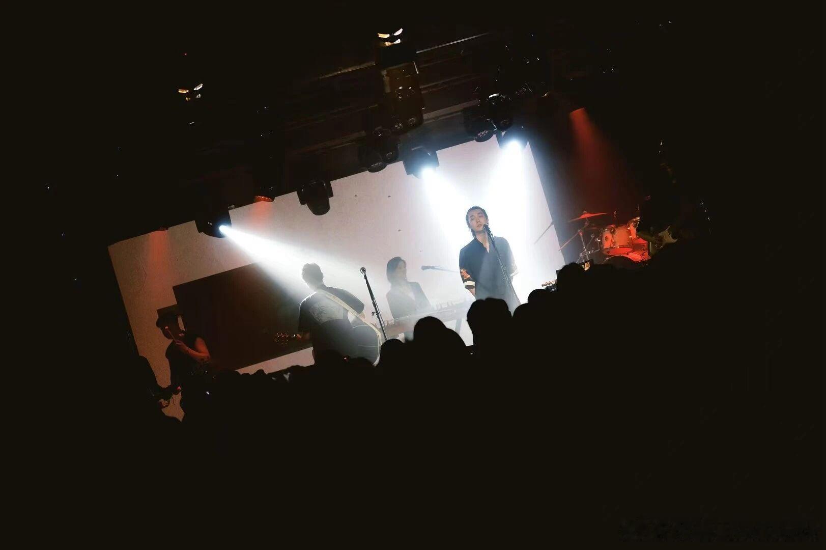 无锡活塞LIVEHOUSE（惠山古镇店）7、8、9月份儿还有少量非常美丽的档期。