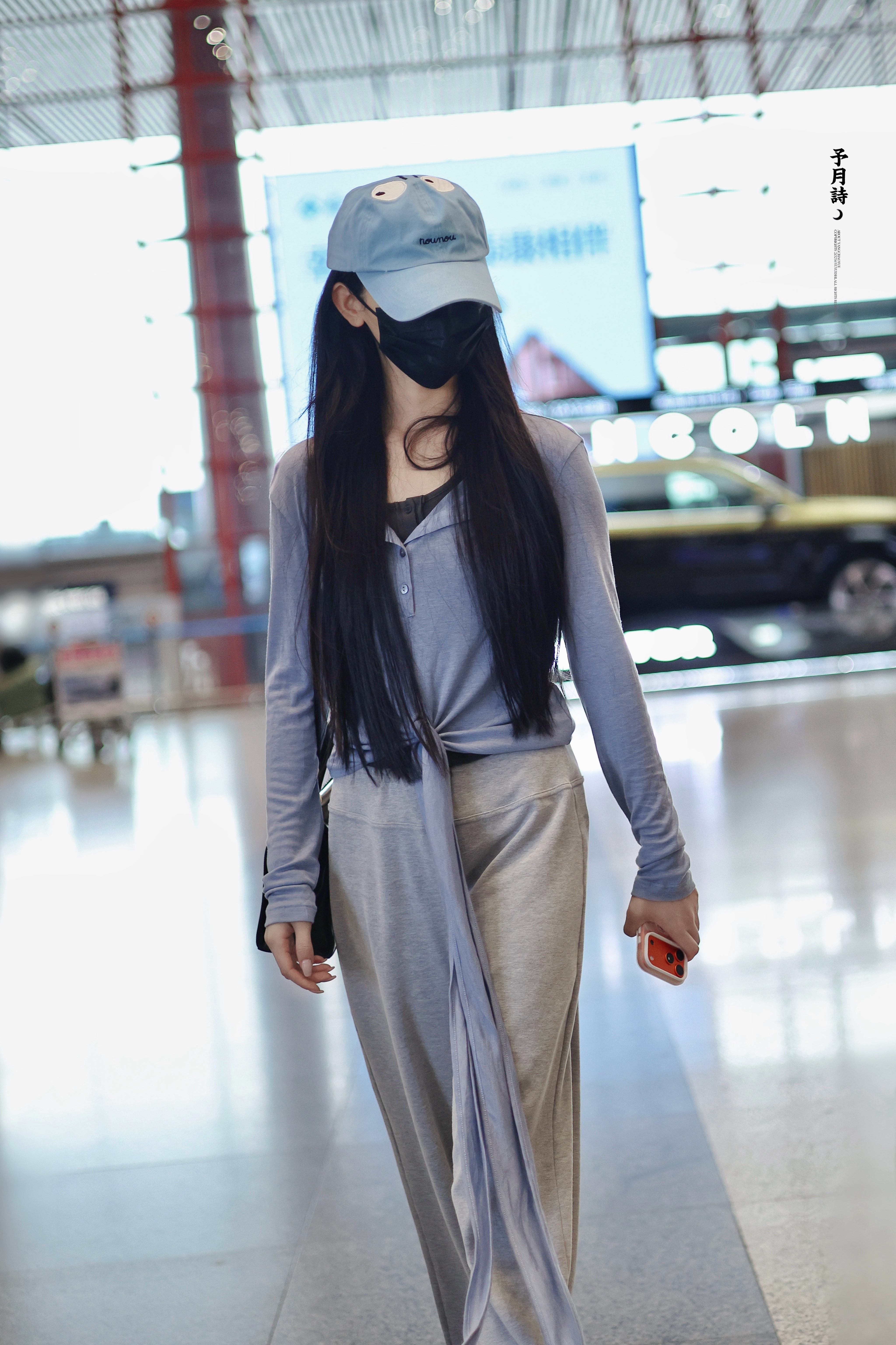 杨超越巴黎世家品牌挚友 🌙 杨超越今天是太阳雨 *𝗕𝗘𝗜𝗝𝗜𝗡𝗚