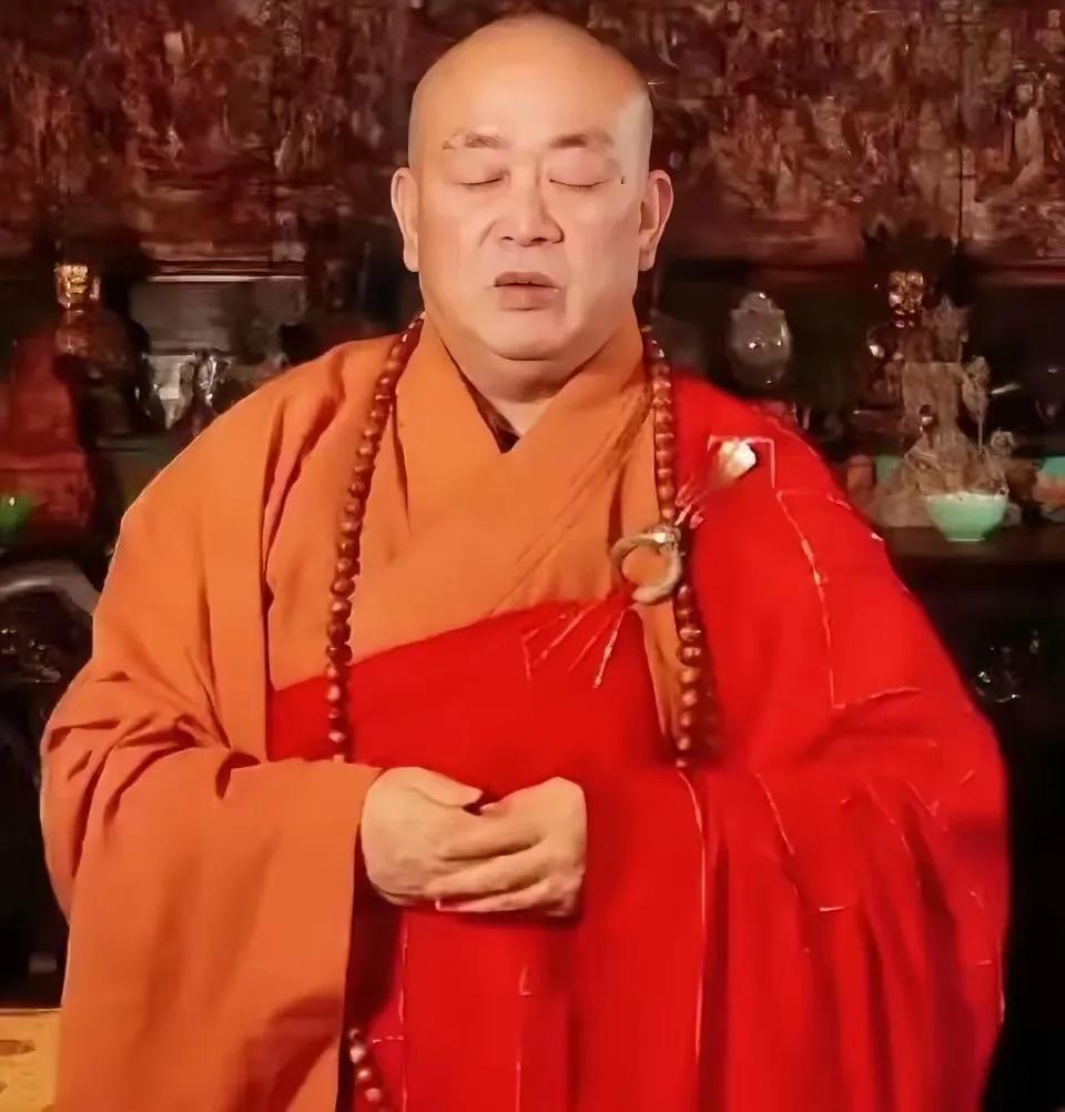 这个和尚闭着眼却从来不念经，全都是在想他的女人们！复习复习昨天的女人怎么样，预习