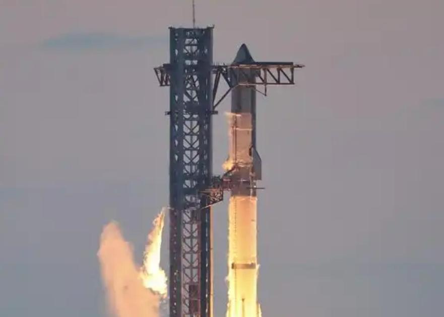 🚀 马斯克放狠话：SpaceX soon将碾压所有AI公司！
3月17日，面对