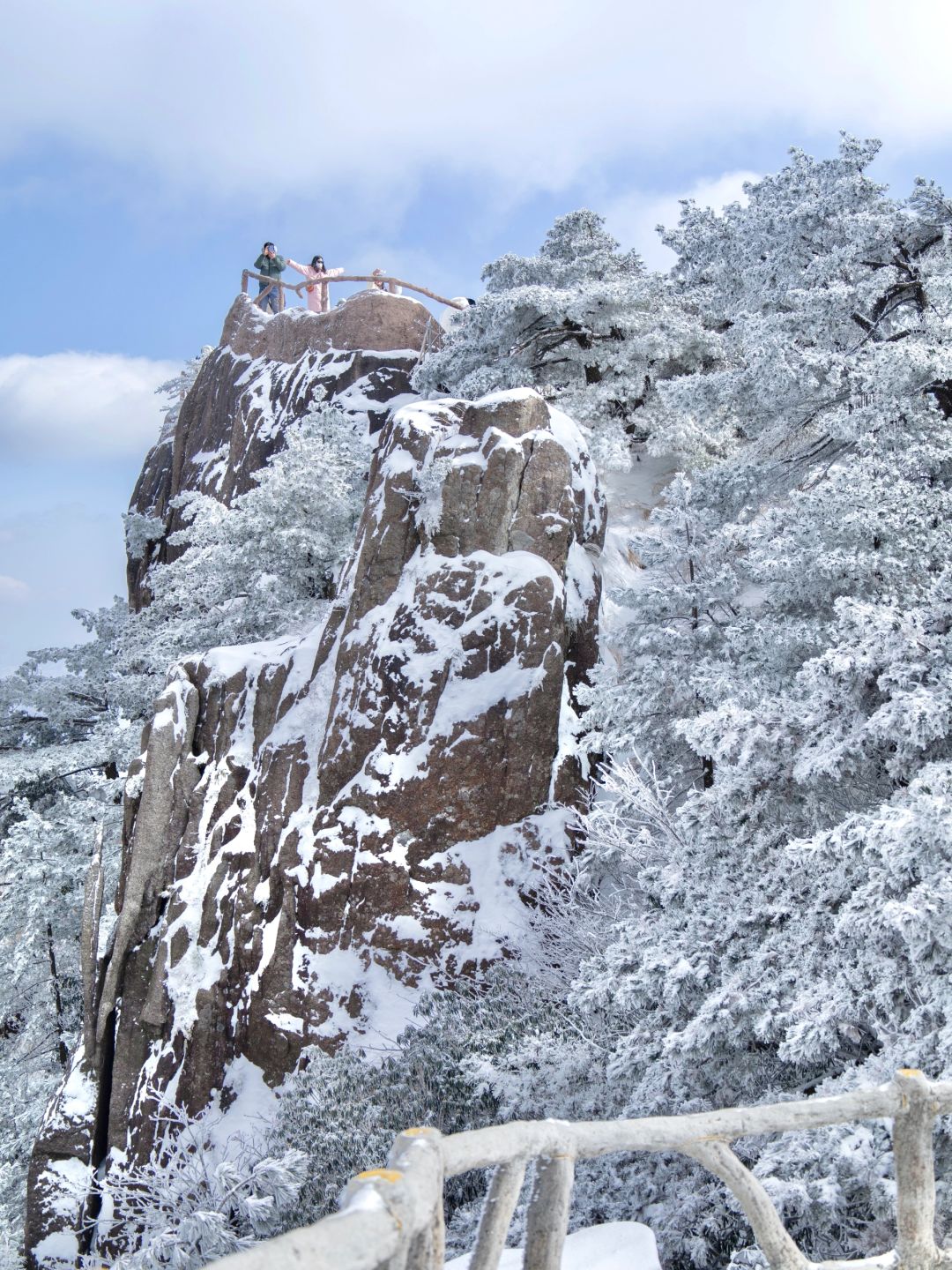 这周要下雪❄️上班暂停，我有急事去黄山一趟！