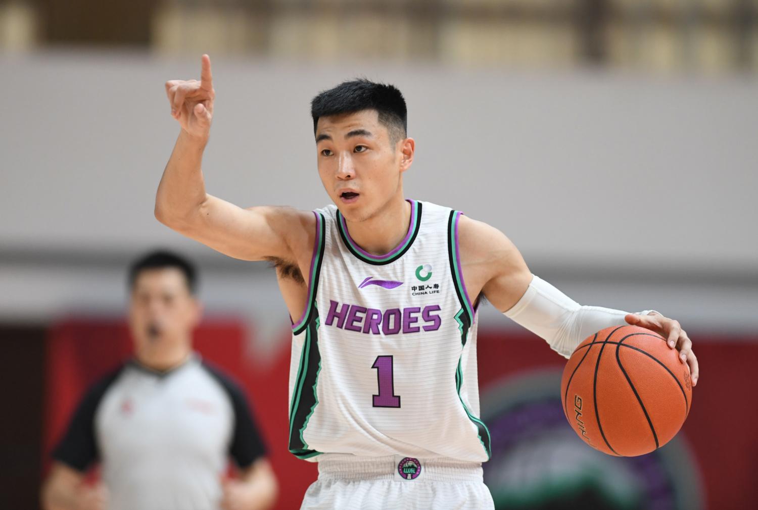 山东大腿轰出三双，顶级悍将爆发。山东队的核心悍将再度强势轰出了三双数据...