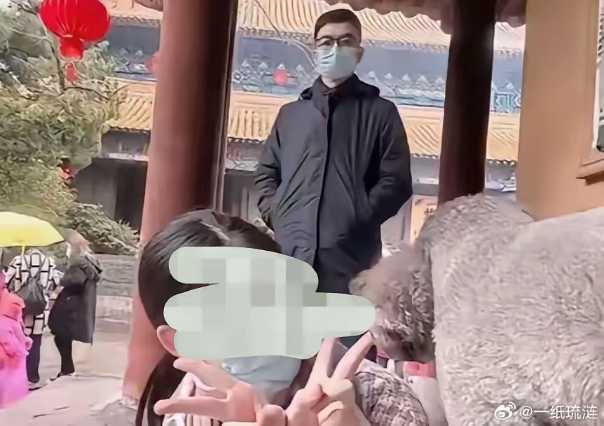 我问了香港的朋友，出事后，那个胚胎男还能顺利获批香港优才计划申请吗？朋友撇嘴笑了