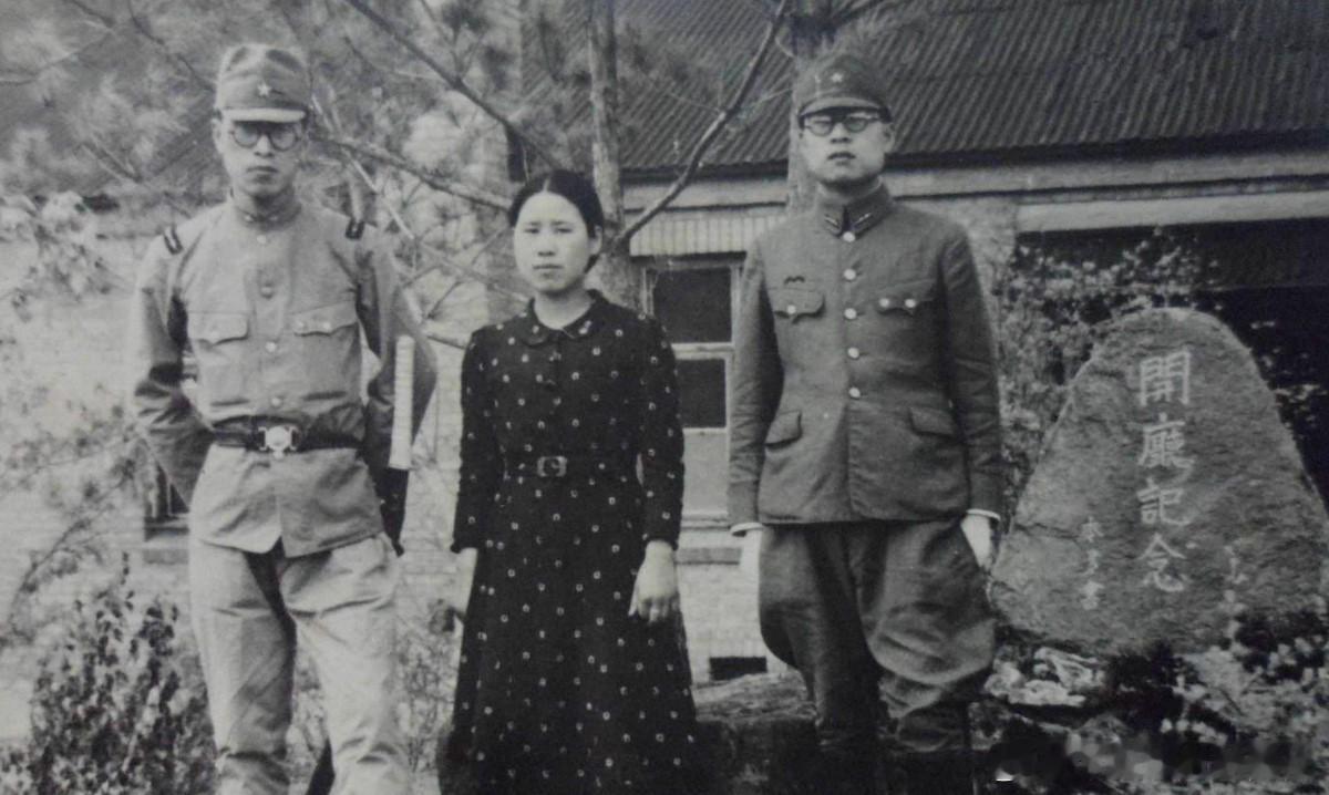 陈康荣1940年因叛徒出卖被捕，这张照片是她在日寇刑场留下的最后影像。面对日军的