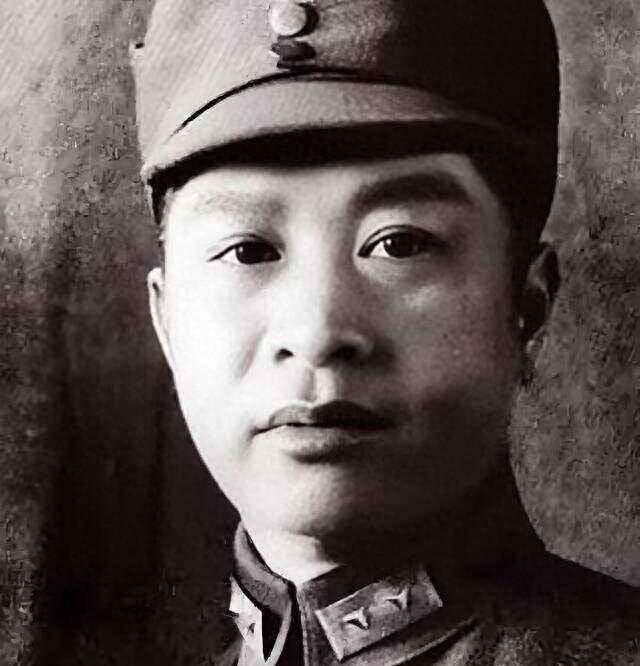 叶挺因为一时心软放过的副师长，没想到二十年后竟成为粟裕难以对付的劲敌！
1947