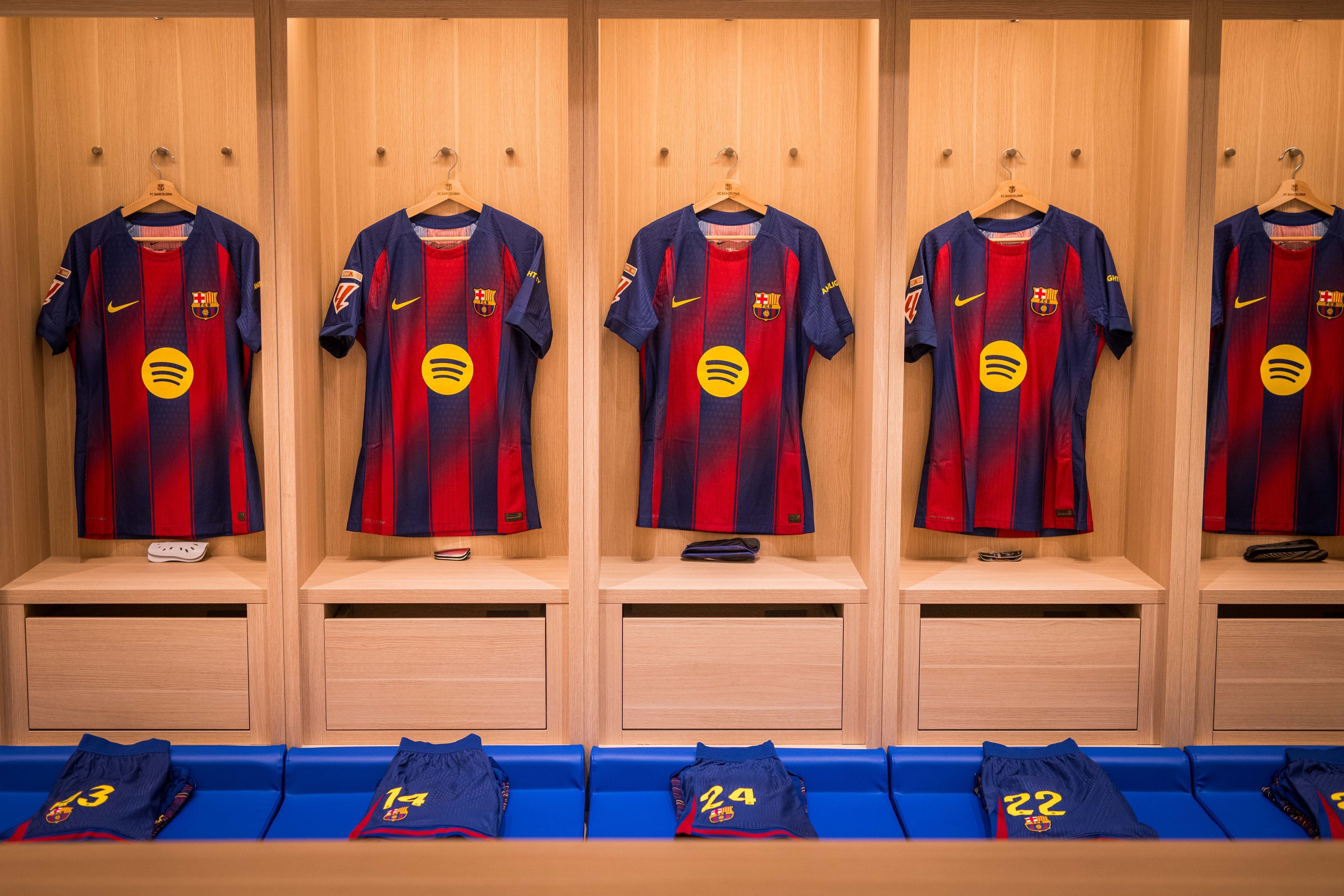 巴萨VS比利亚雷亚尔比赛首发阵容：胡安-加西亚，孔德，库巴西，埃里克-加西亚，巴