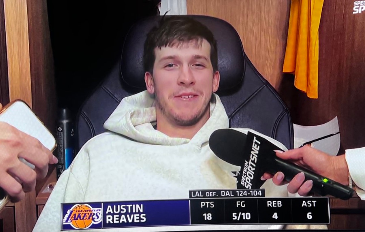 里夫斯谈全明星周末：“现在我们休息一周了，但有的人不行。勒布朗要去打比赛，卢卡也