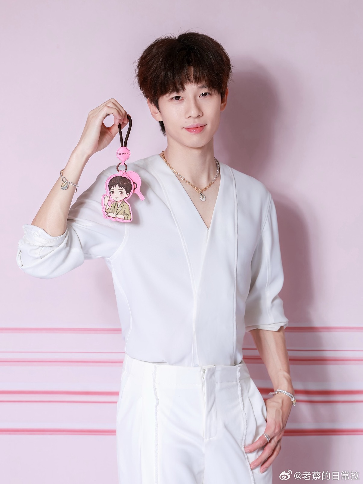 设计师林高远 赛场是沉稳选手，场下变身时尚设计师，跨界设计帽款、饰品与运动服饰，