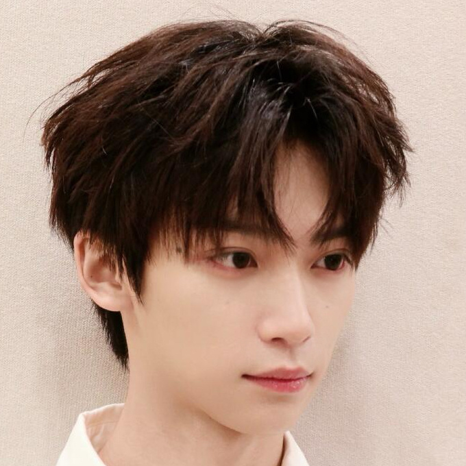 放不下的冷脸萌ᗜ ֊ ᗜ梓渝0706生日快乐