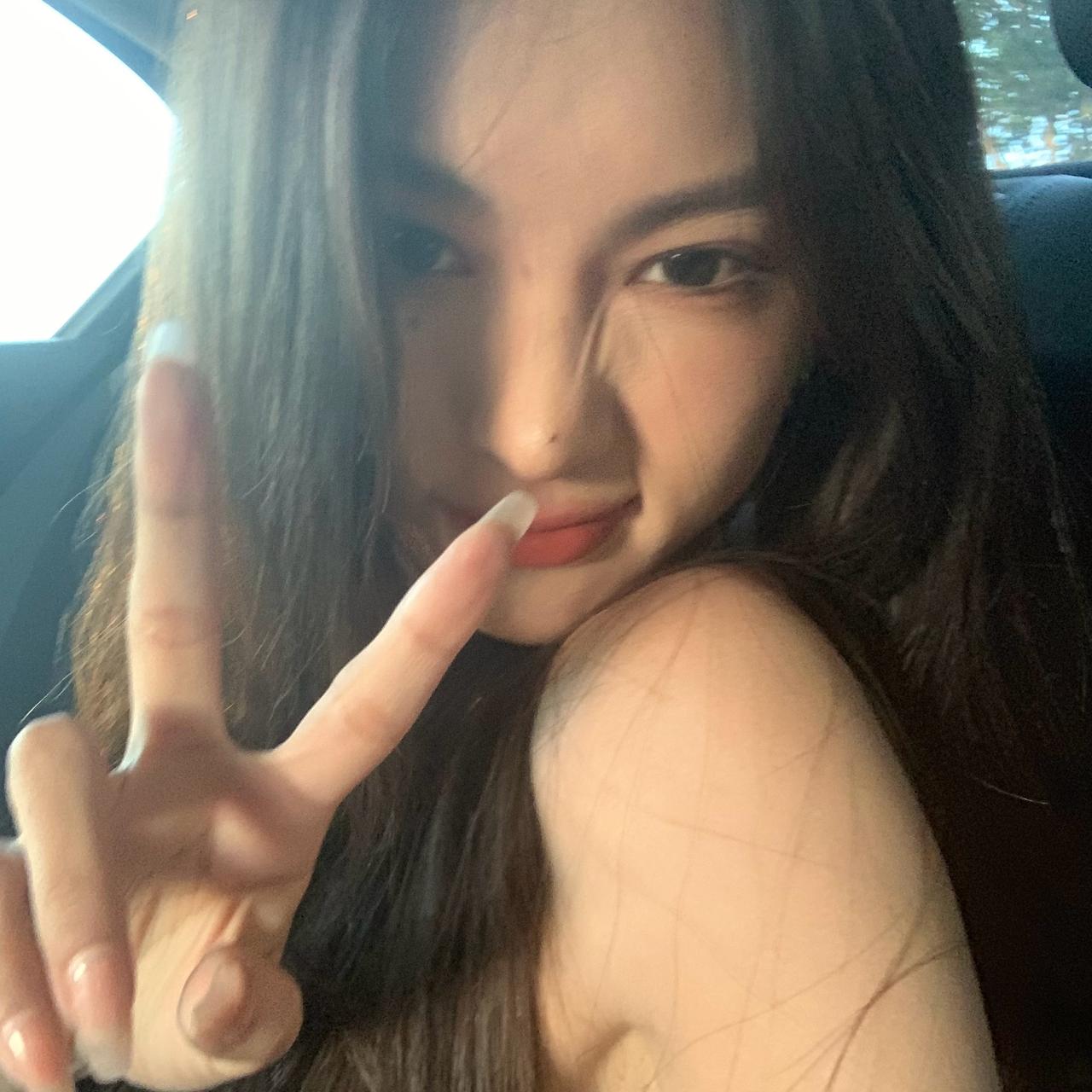 你信不信，命运会刁难一个人，但压垮你的是你自己。我们不要把生活的倒霉都归咎于命运
