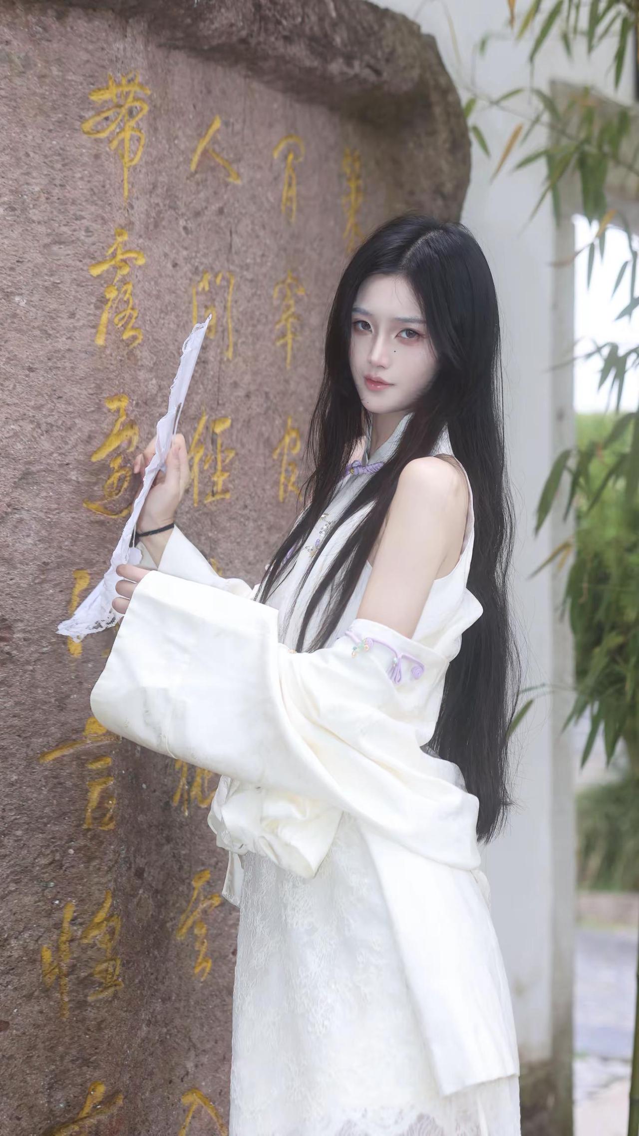 相思三千缠我身 几时再回那年春