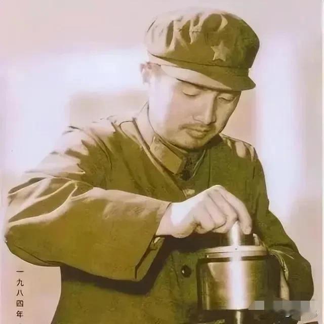 1944年出生的老班长被美国恨得咬牙切齿，但这阻挡不了老班长爱祖国爱公司爱员工的