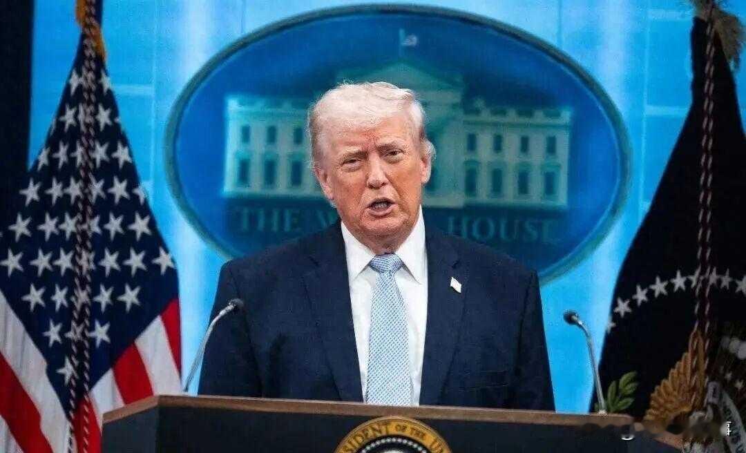 中东局势大变！美国放弃动武，祭出史上最强制裁围剿伊朗。
 
美国看清军事强攻难以