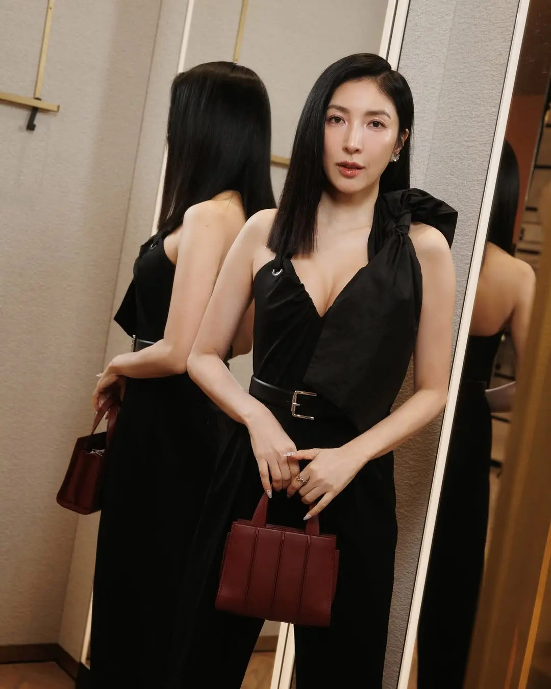 杨谨华好美啊。