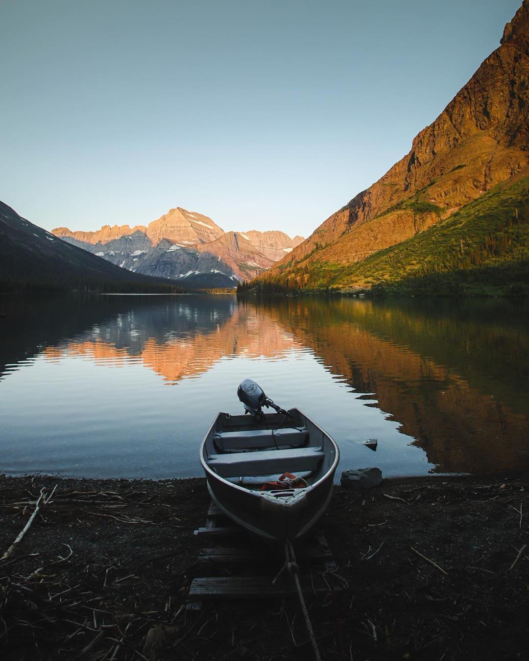 人老了，健康的身体是一切的根基。年轻时总觉得自己身体硬朗，熬几个通宵、拼几场酒局