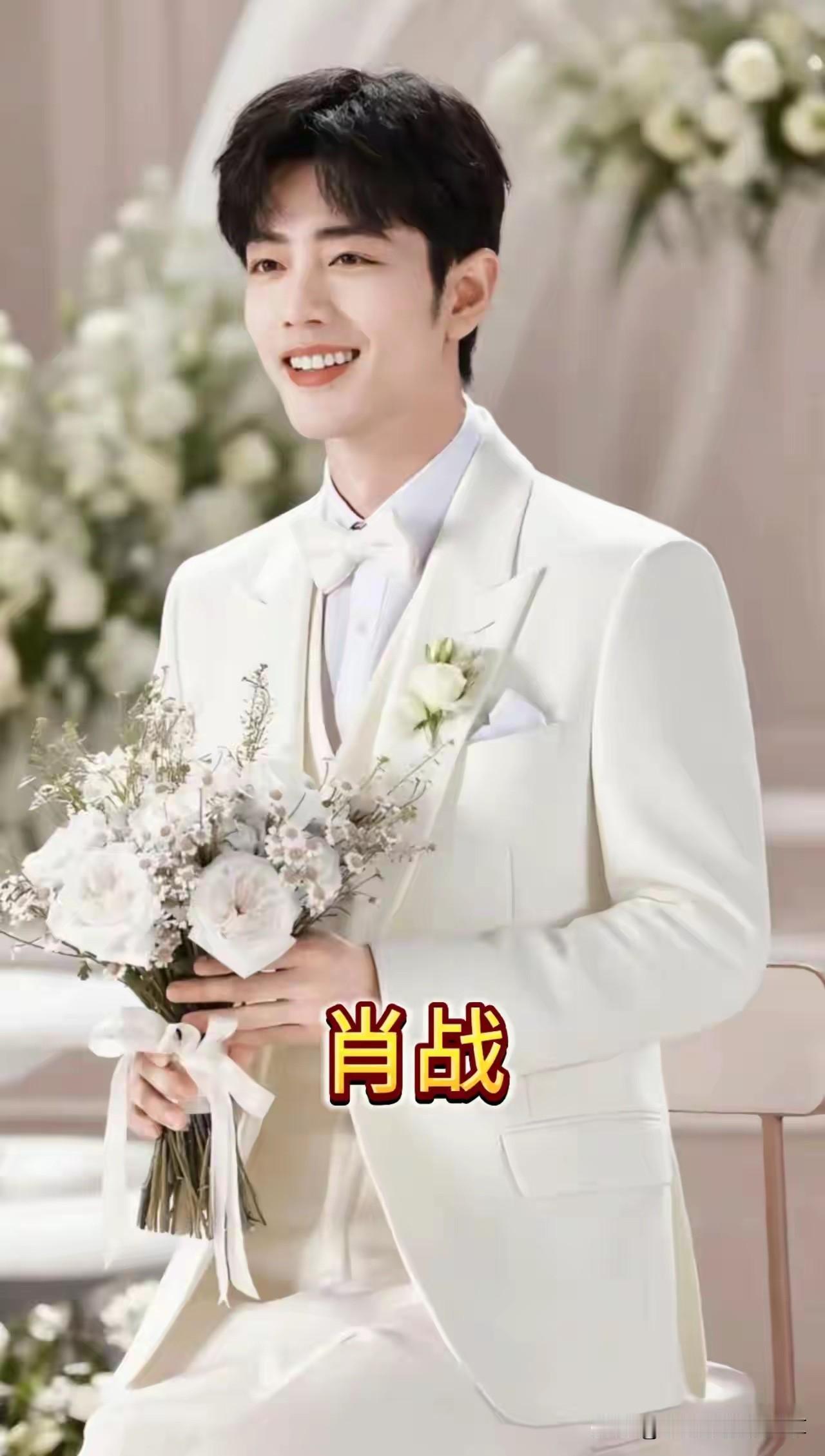 这五位帅哥里，给人一眼万年的帅哥是肖战，阳光帅气、多才多艺，他的颜值排第二，没人