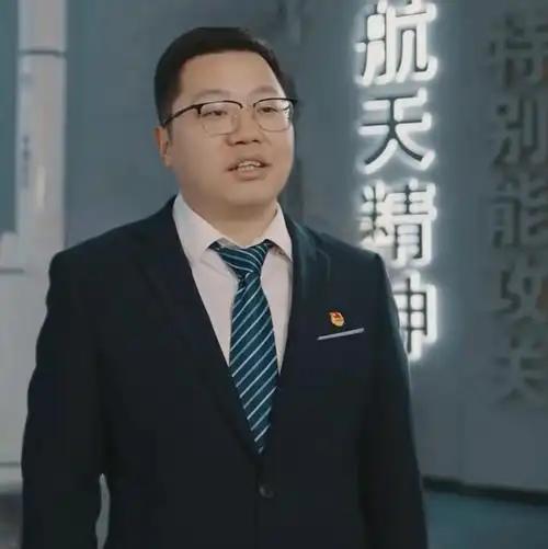 33岁90后成西工大博导 这履历直接卷疯同龄人！
 
1993年出生的寇家庆 3