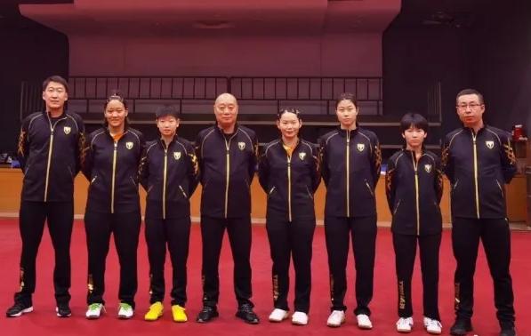 河北队教练员、球员同框：教练员我只认出了刘燚、杨广弟；球员认出了孙颖莎、何卓佳、