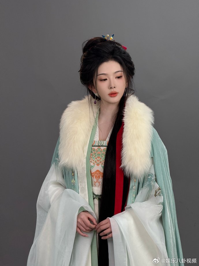 孔雪儿逐玉收官发文孔雪儿告别逐玉俞浅浅孔雪儿逐玉收官发文：是结束，也是开始。俞浅