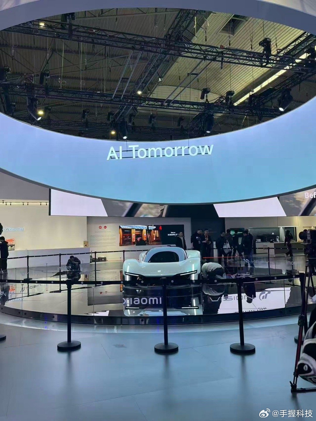 小米超跑线下实车曝光今年MWC热度还是一如既往的高，小米VGT获得了前所未有的关