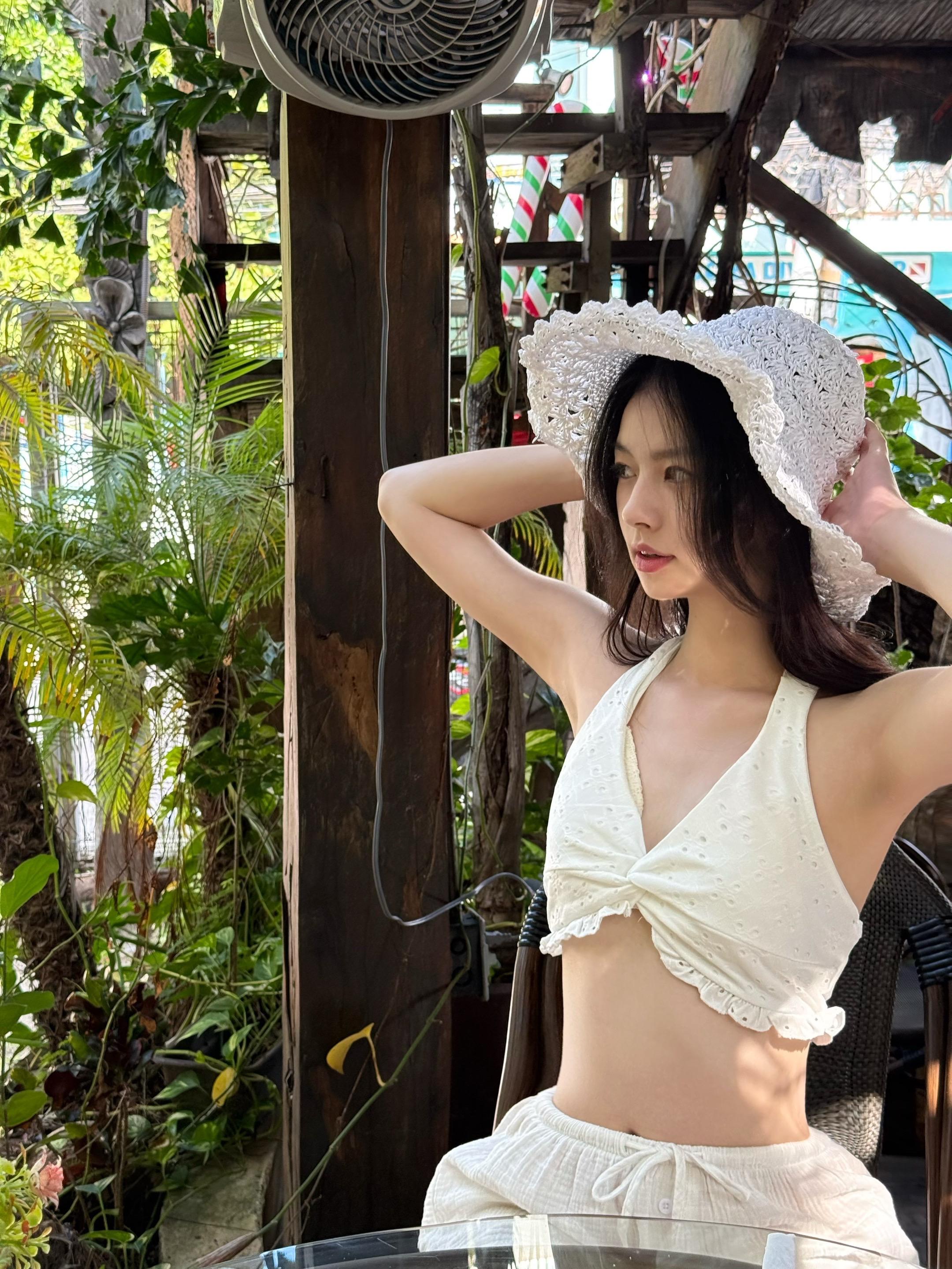 亲爱的未来的女儿 这是妈妈22岁时在感受的世界