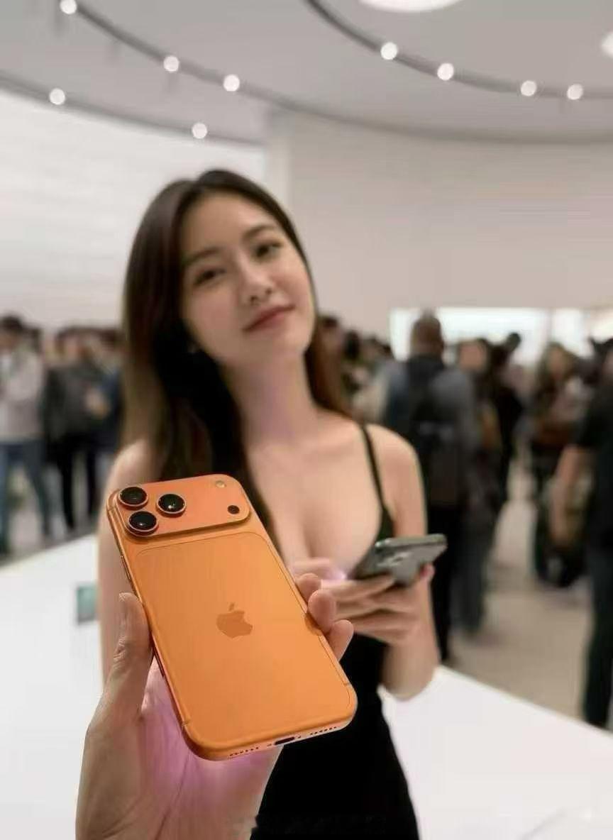 哥们心太大了……六台iPhone17价值也得小十万了，先不说骑手会不会有别的想法