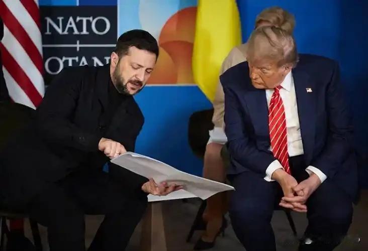 泽连斯基特朗普会晤在即，20点和平计划能否破局？
 
12月28日，泽连斯基跟特