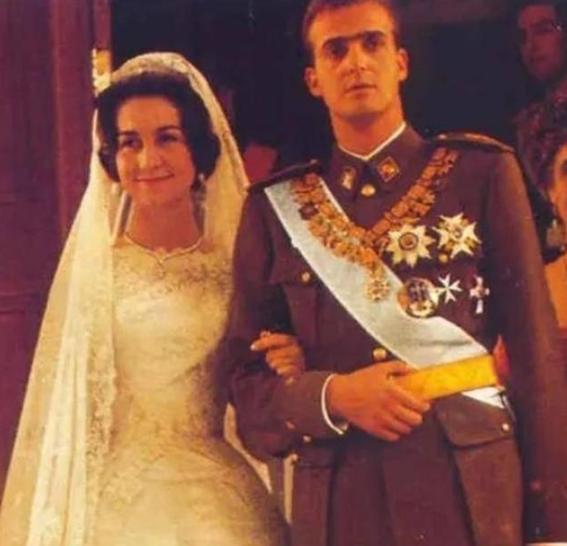 他性瘾太大，必须进行化学阉割！”2014年，86岁的西班牙前国王，被强行注射了睾