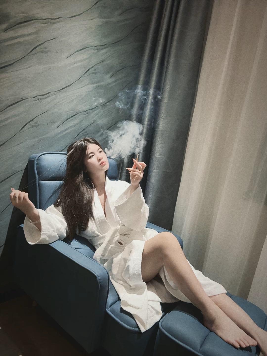 谈不上多喜欢 只是没拿下有点不爽