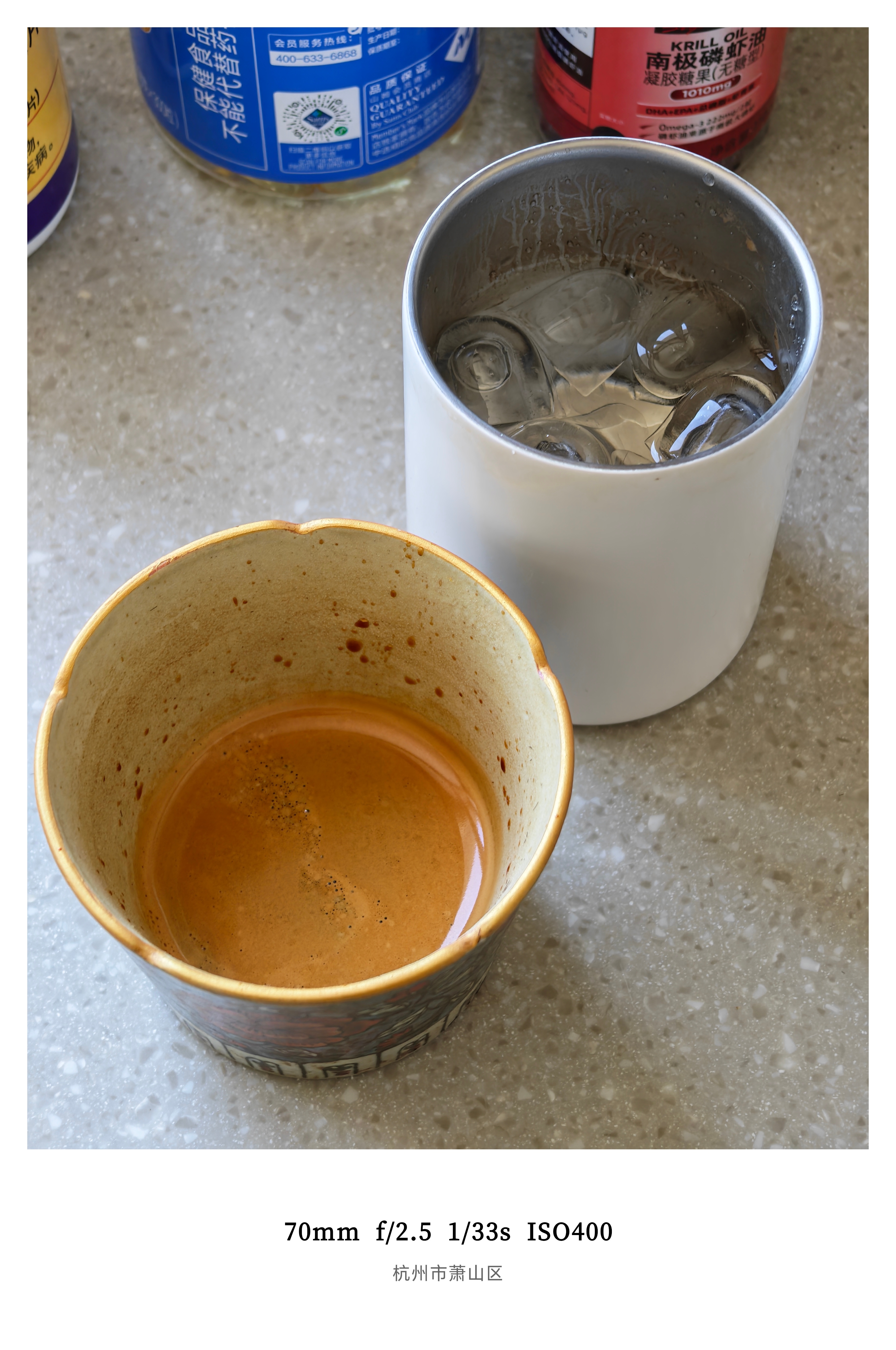 朋友们 早上好呀！事实证明 过期咖啡豆也可以做出一杯完美的冰美式