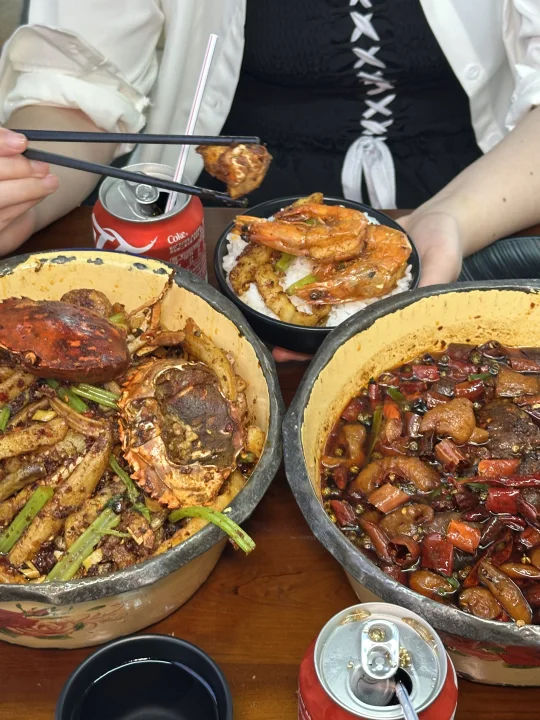 成都土著带我吃的苍蝇馆子！香晕了！