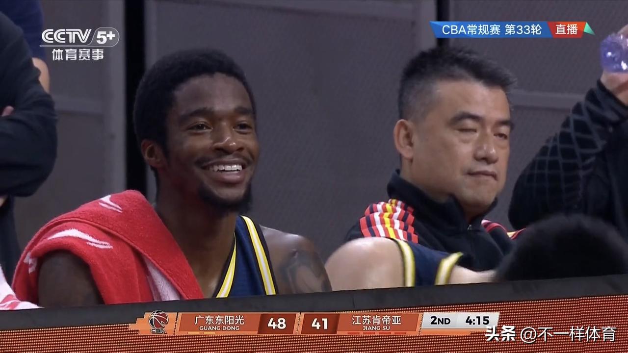 CBA最新战报：萨姆纳24分，萨林杰14+15+9，徐杰19分，广东队101-9