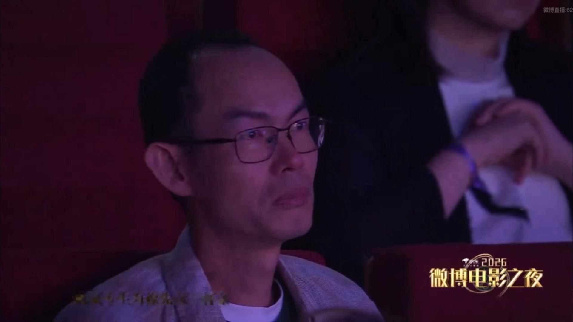 南枝念完信眼睛亮亮的。。。看完电影再听到南枝木生合唱这首歌，表情和导演一样💦至