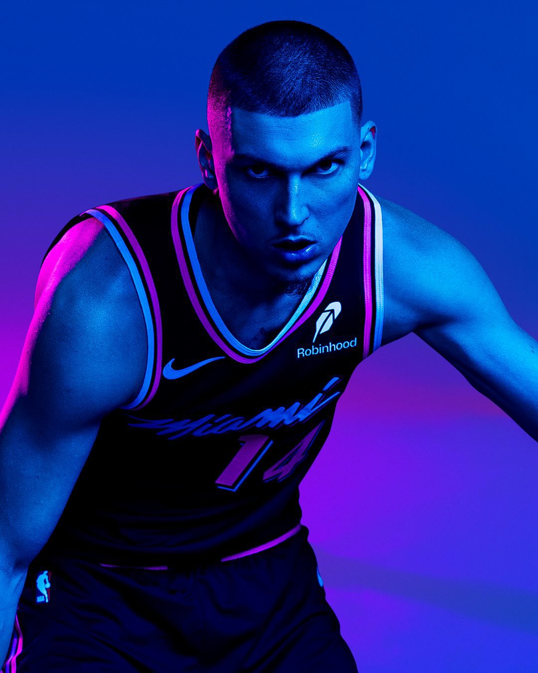 斯波今天赛前谈希罗伤情：取得进展但没法给你一个具体的时间表。热记Ethan J.