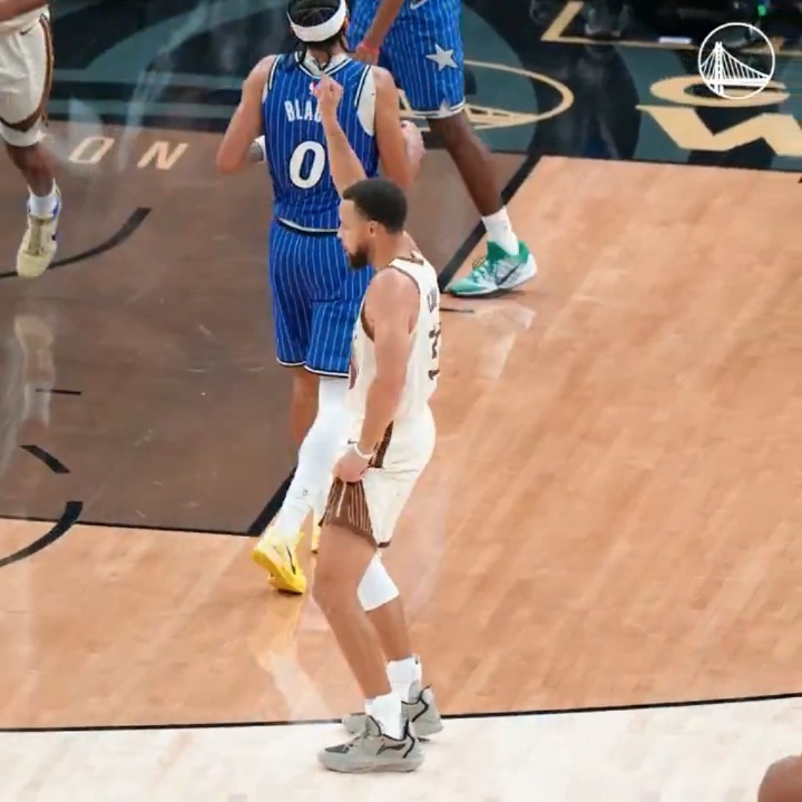 金州勇士NBA球员评分 库里-我的评分：上半场状态不好，下半场扭出状态魔术vs勇