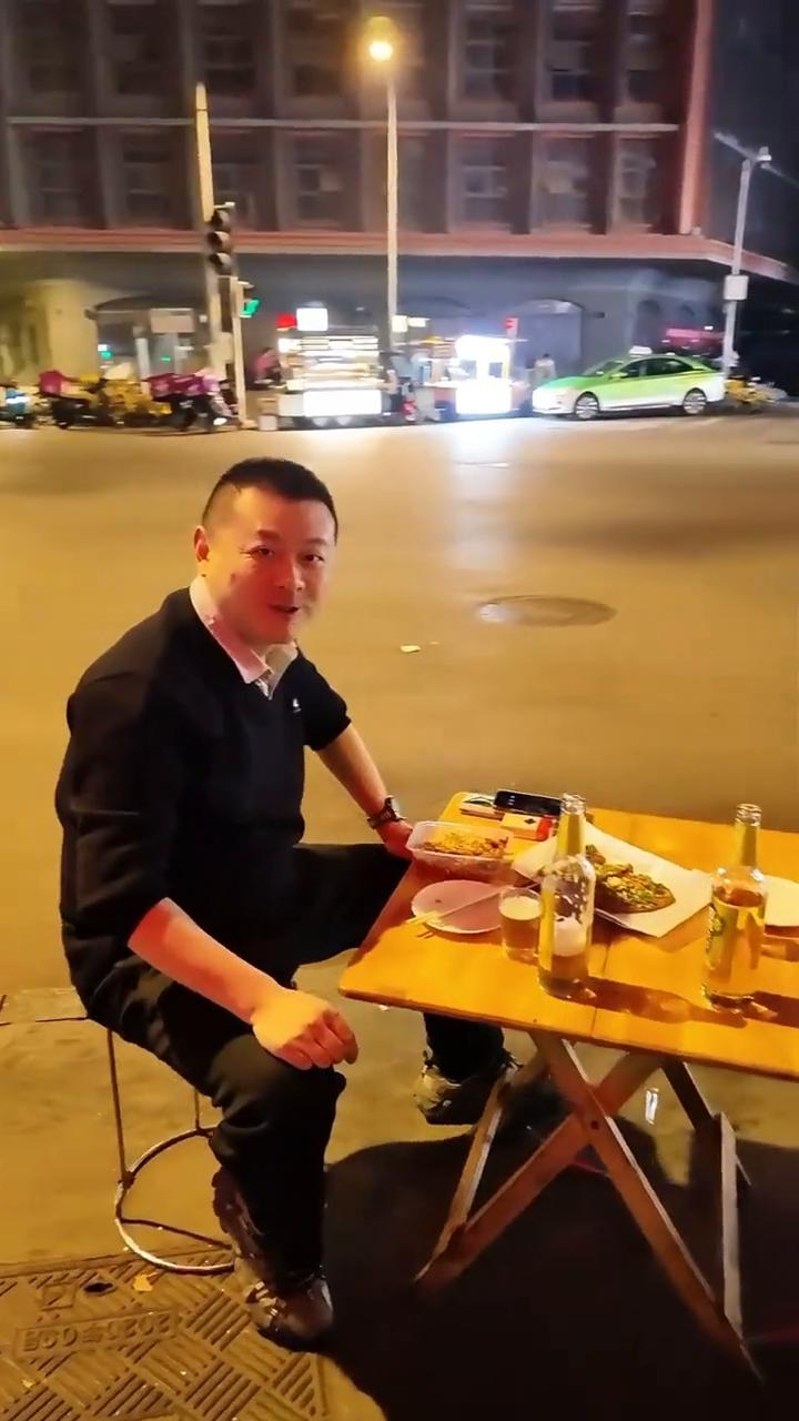 江湖路远，照顾好自己，兄弟。