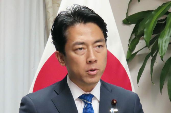 很气愤，日本喊话中国了！
 
就在28日，正在韩国访问的日本防卫大臣小泉进次郎就