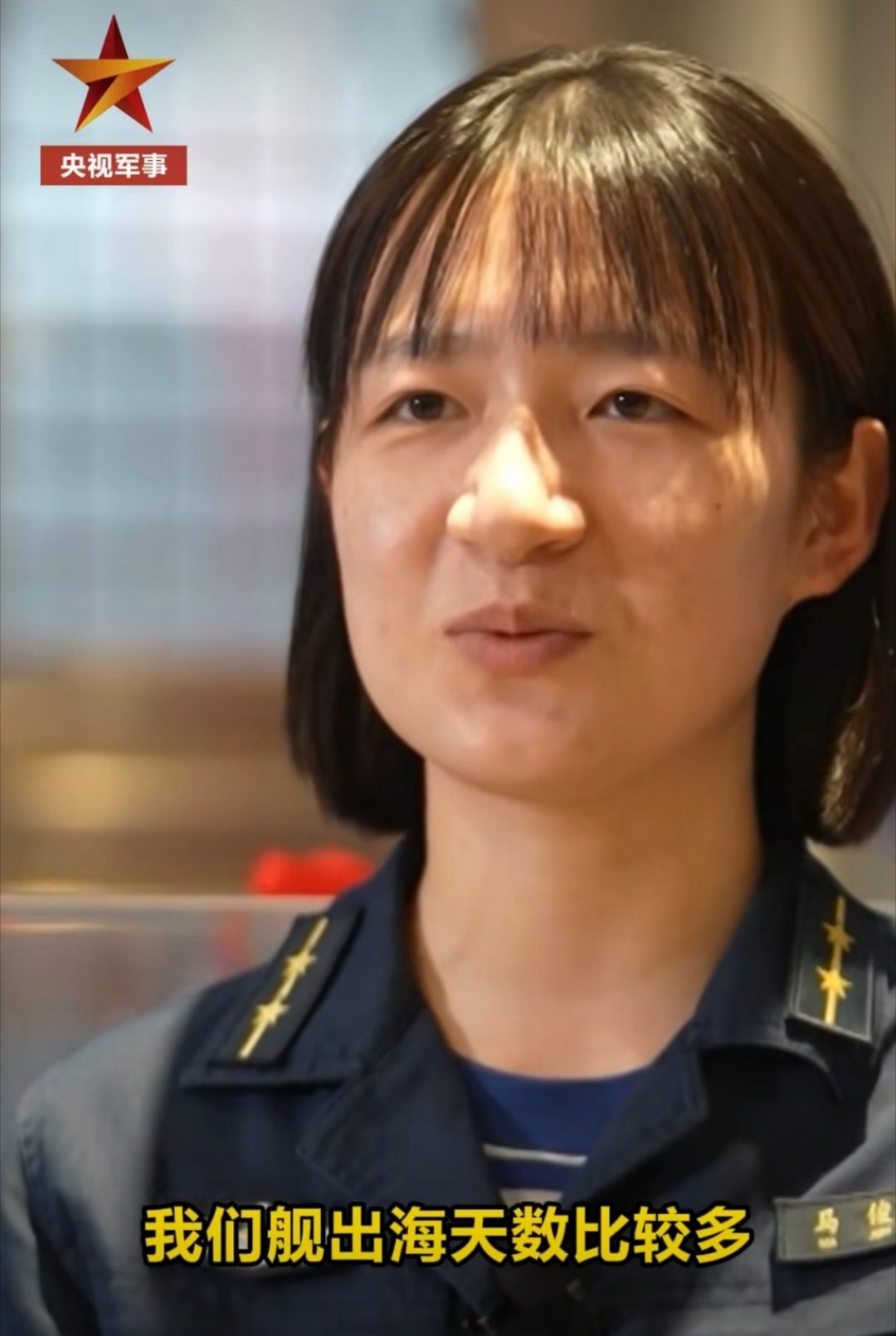 银川舰上她中英文霸气喊话 银川舰平均每年出海300天左右，名副其实的海上“街溜子