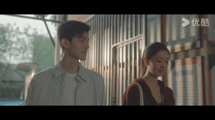 钟汉良秦岚演绎芭蕾艺术家与红酒商的破镜重圆，饭局试探暗流涌动，修罗场名场面迭起。