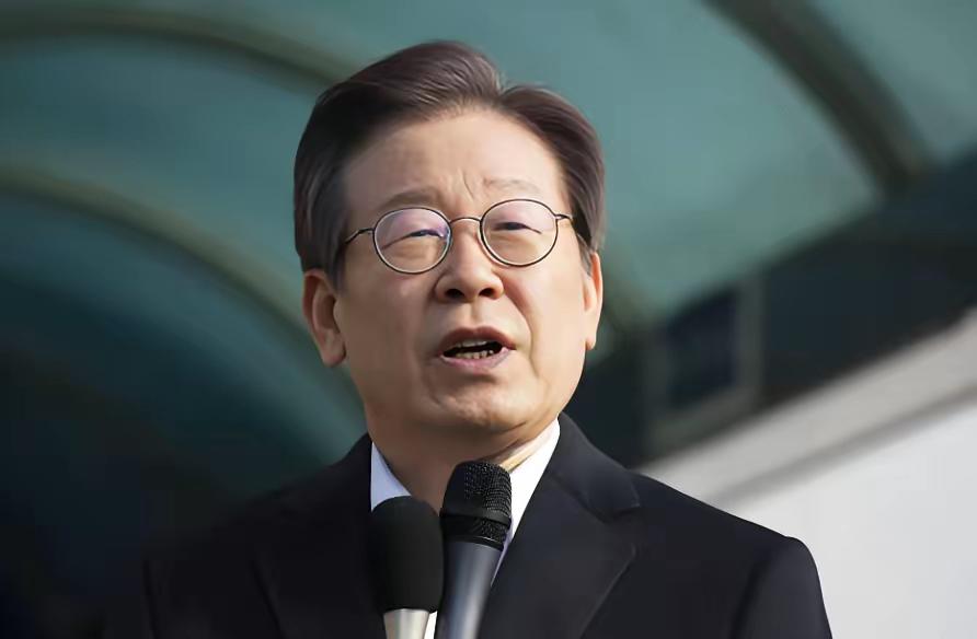 乌克兰会议通过重要议案，乌议会以268票赞成，全票通过禁止战争时期展开总统选举的