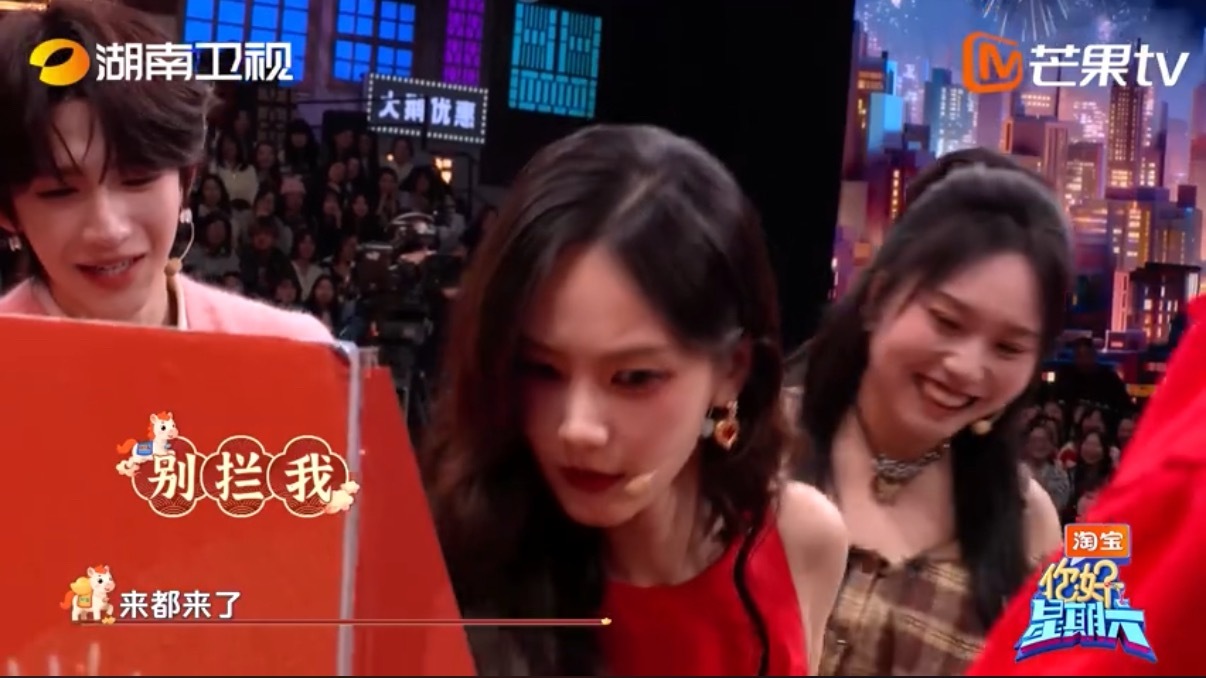 李一桐的手气自己都不敢信接李一桐好运气！来都来了刚抽走了35，被大家起哄上头又来