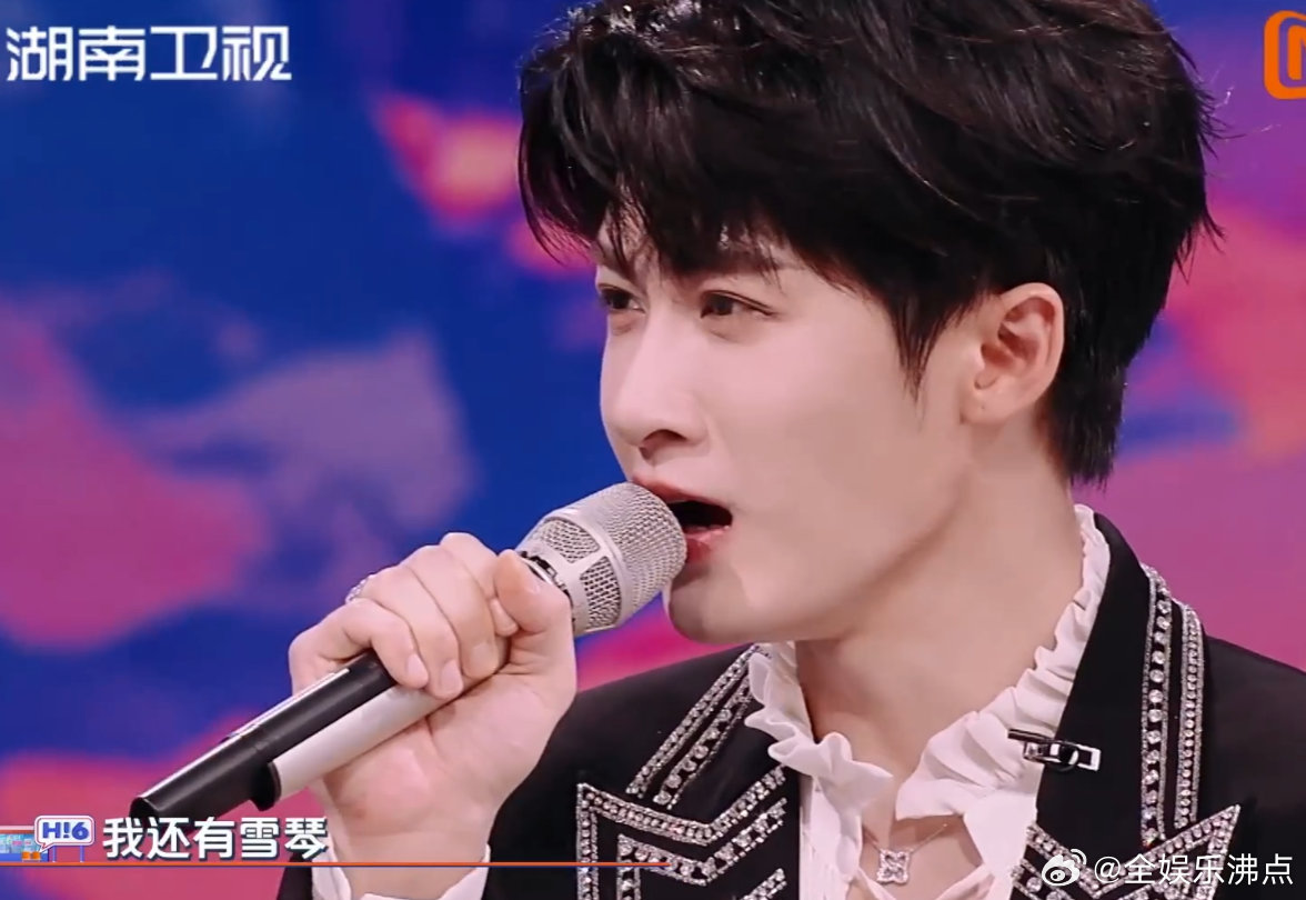 李雪琴把檀健次哄成胚胎了"李雪琴这波操作直接把檀健次宠成小宝宝了！50票全给，其
