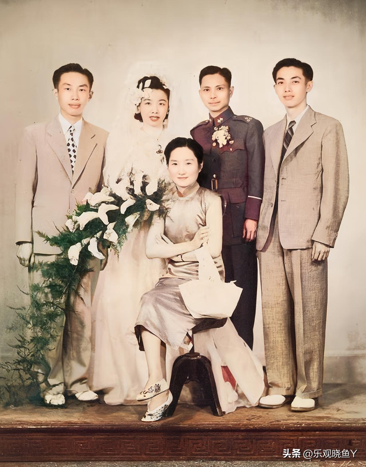 这才是陆小曼中年时的真实样貌，这而非电视里的演员所饰演，大伙儿好好瞧瞧！确是货真