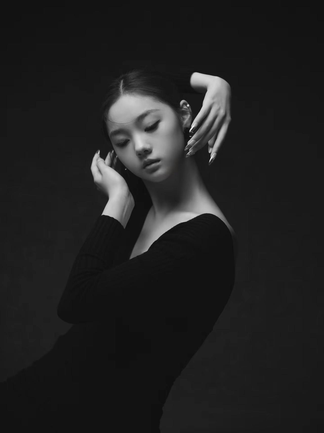 看脸还是看感觉.📸：@易秋白 老师