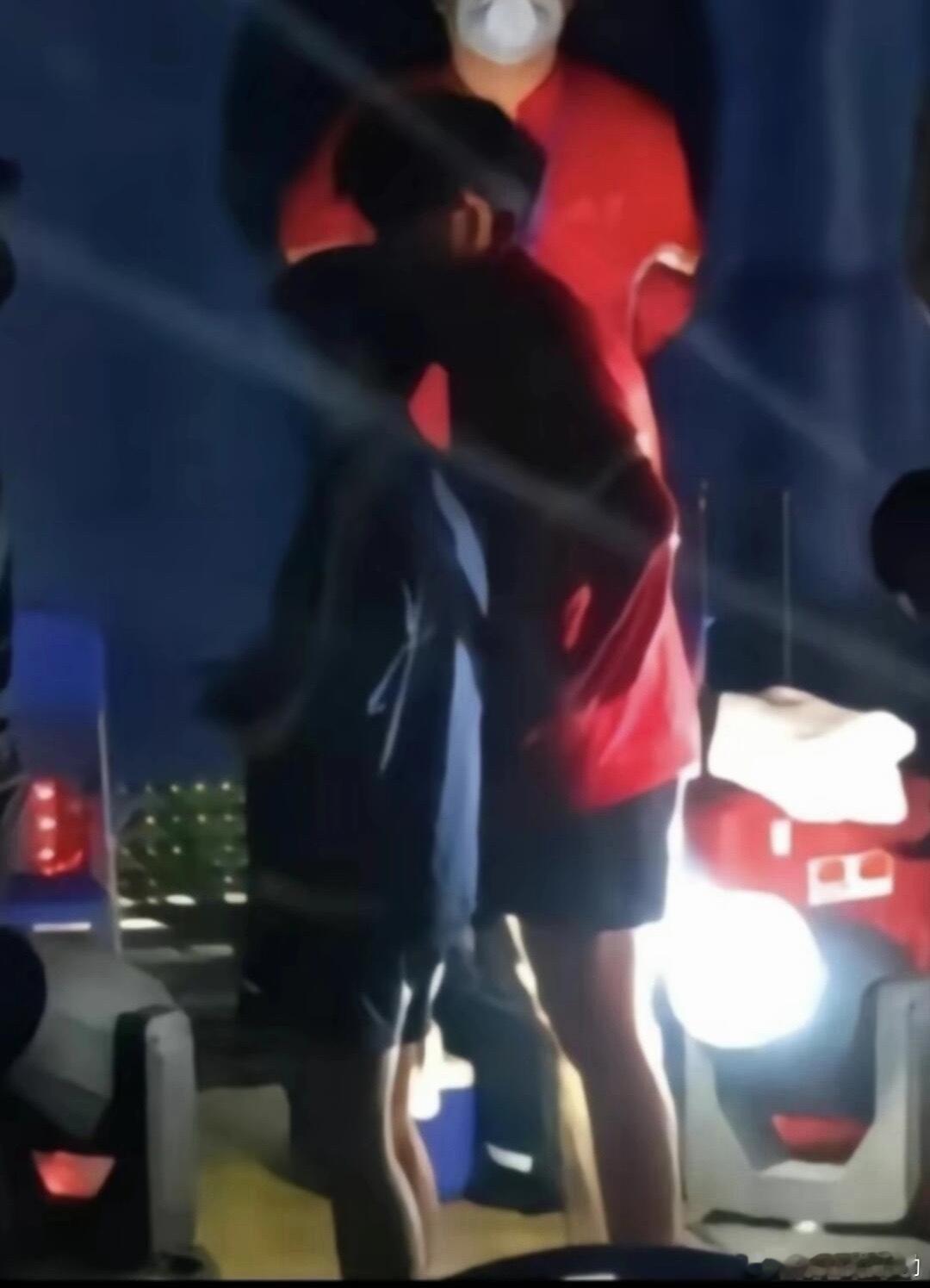 是关灯了不是关门了