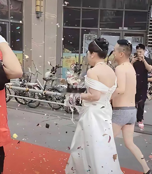 我的天竟然还有这种婚礼 