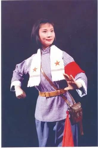 上海京剧院复排的《杜鹃山》，不如国家京剧院三团复排的《杜鹃山》！
央视戏曲频道播