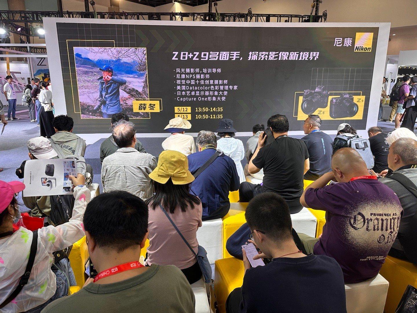 北京PE摄影展结束，飞侠继续尼康展台二场分享并压轴演讲，现场气氛火爆，交流充分。
