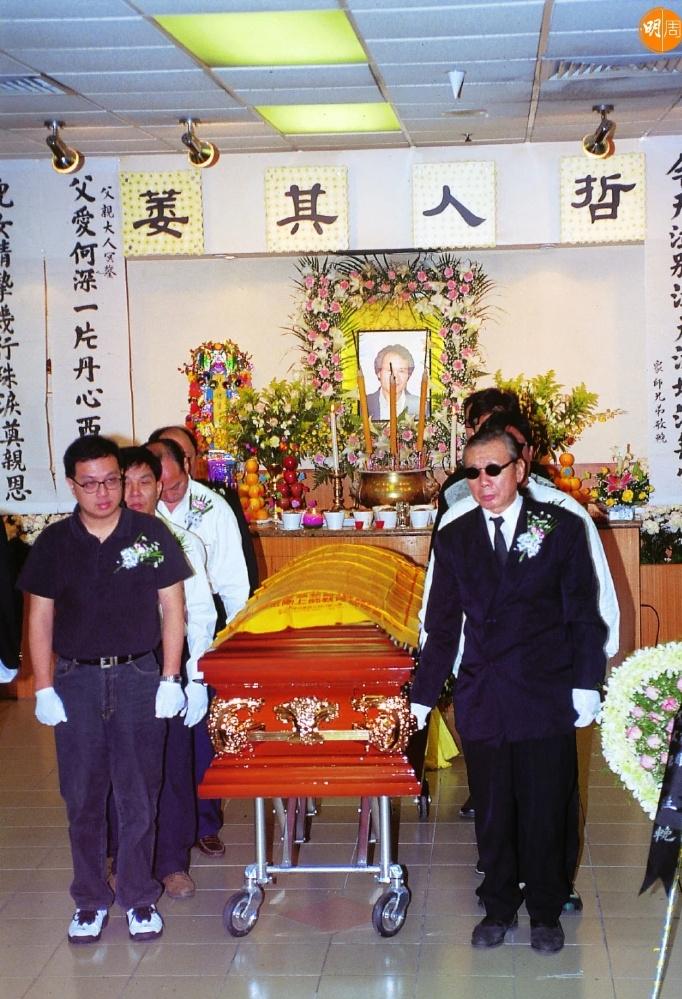 缅怀林正英：世间再无茅山道长
 
1997年11月8日，荧幕经典道长林正英因病离